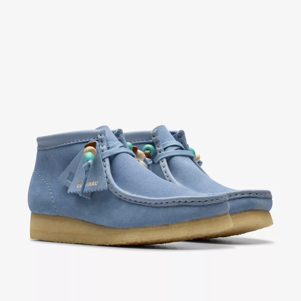 Clarks Women's Wallabee Boot Powder Blue Suede 26180162