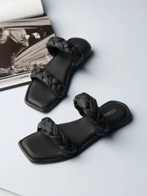 CLASSIC WOVEN FLATS