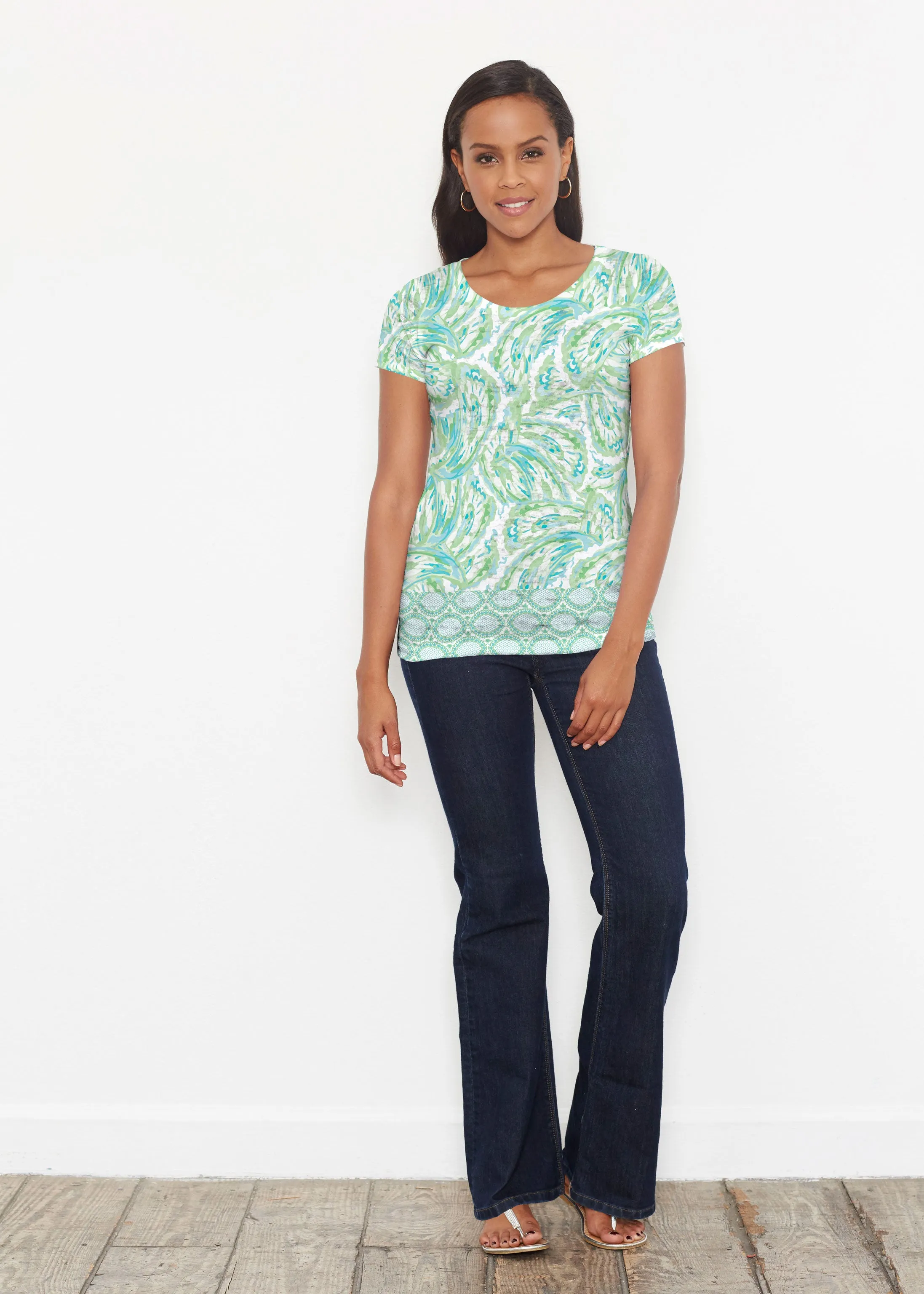 Coastal Paisley Lace Green (7690) ~ Signature Short Sleeve Scoop Shirt