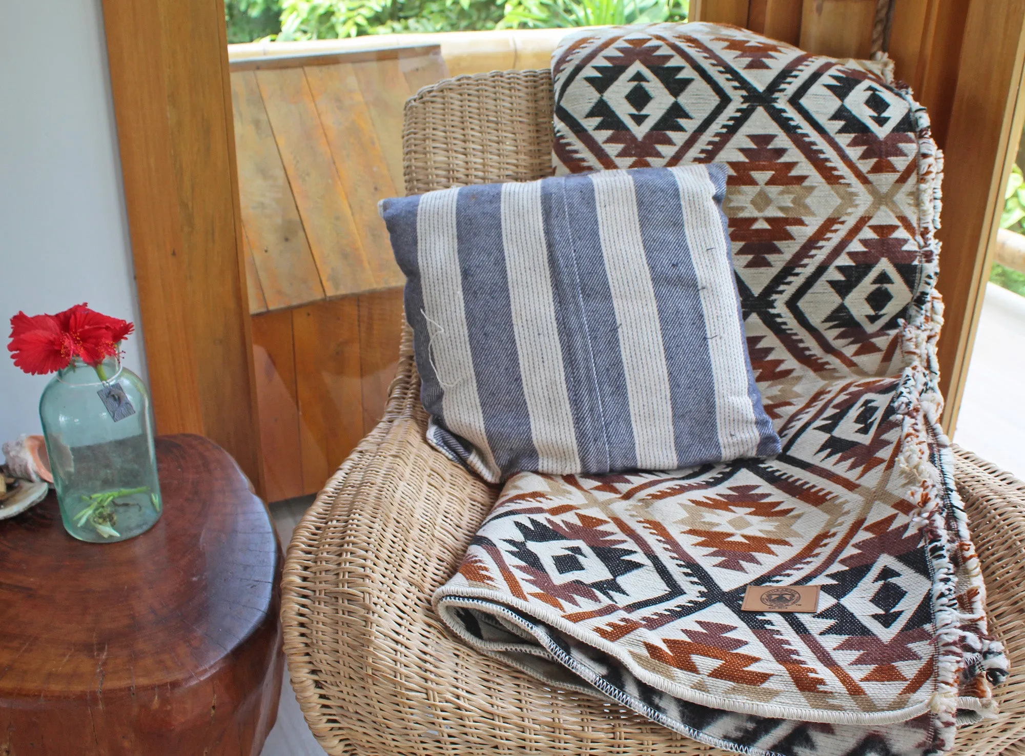 Cotacachi Premium Edition 100% Wool Blanket