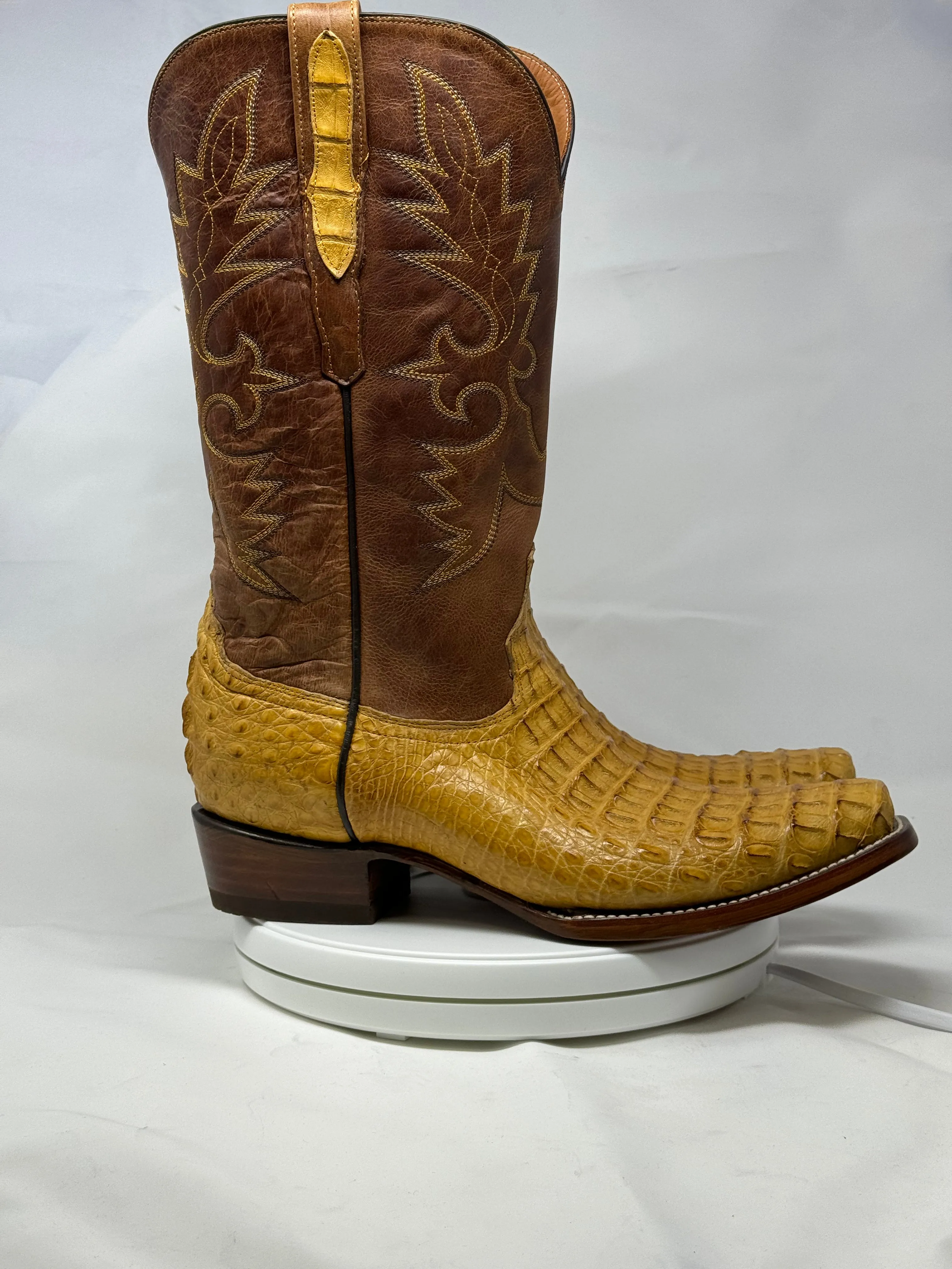 DJ2059 | Don Juan Boots Men's Caiman Back Buttercup Diamond Toe