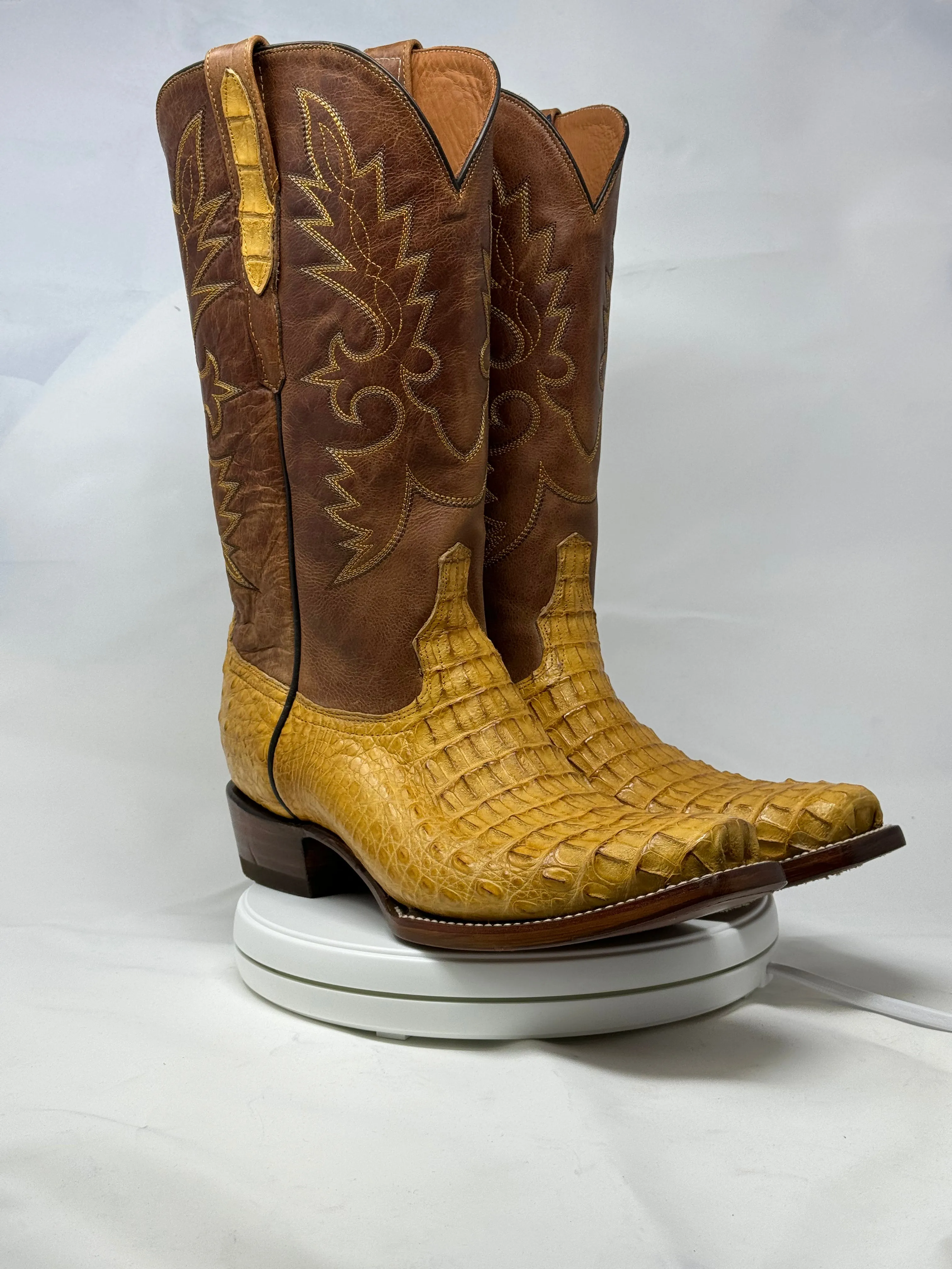 DJ2059 | Don Juan Boots Men's Caiman Back Buttercup Diamond Toe