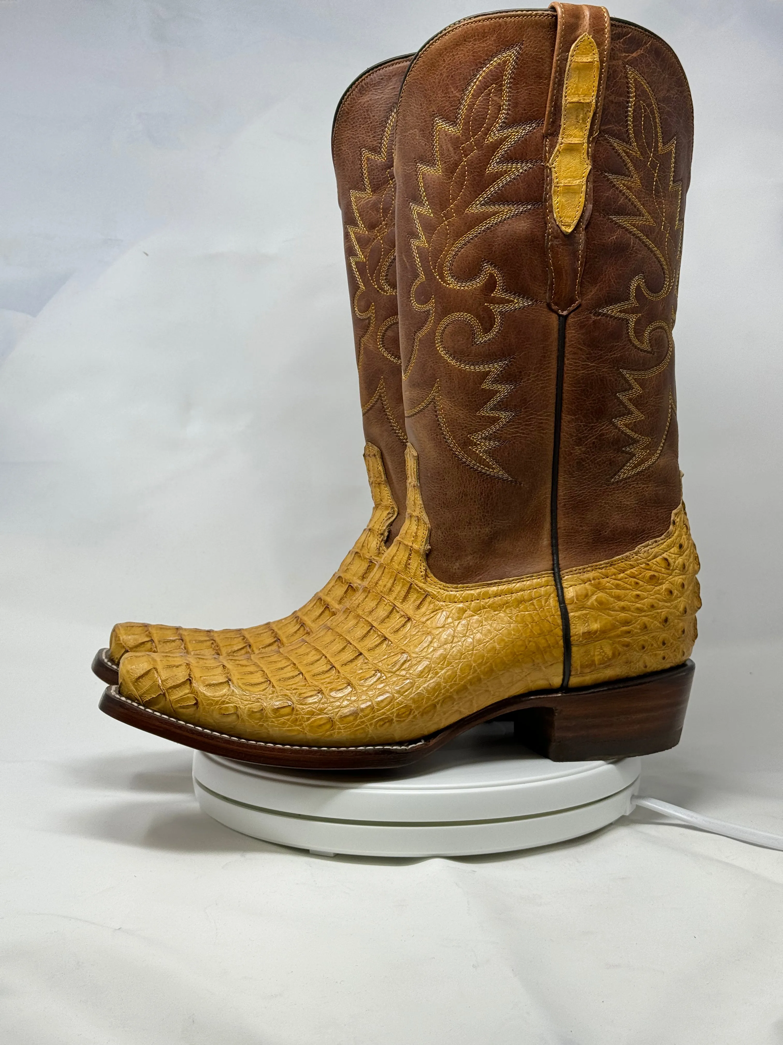 DJ2059 | Don Juan Boots Men's Caiman Back Buttercup Diamond Toe