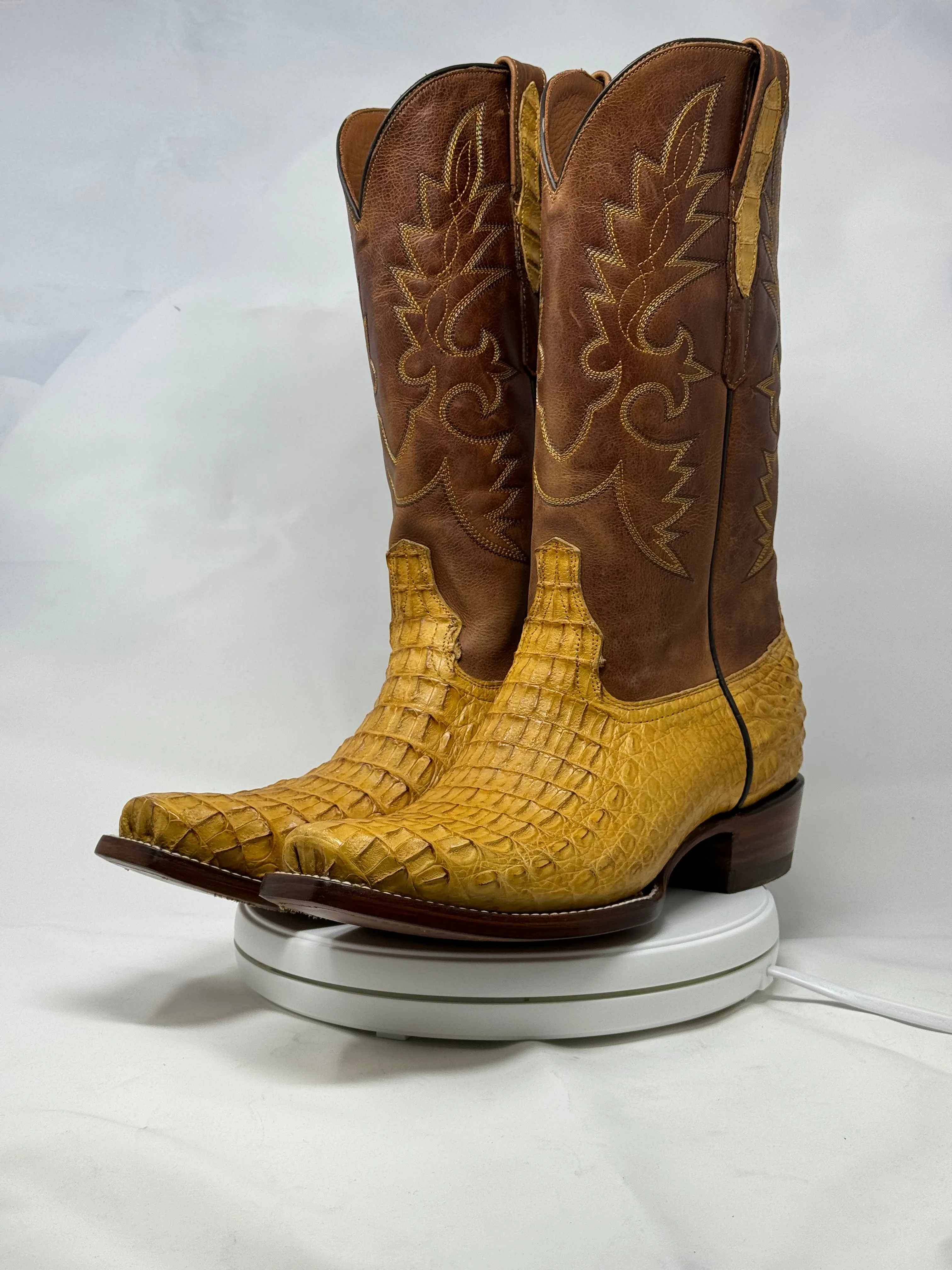 DJ2059 | Don Juan Boots Men's Caiman Back Buttercup Diamond Toe