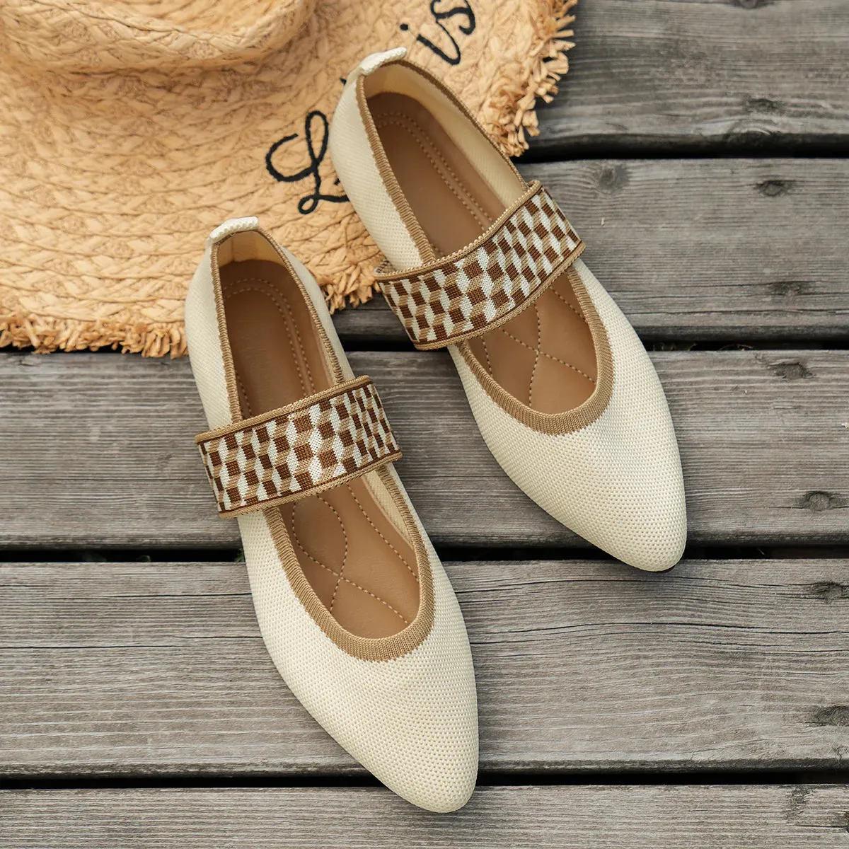 ELANIA CUSHION FLATS