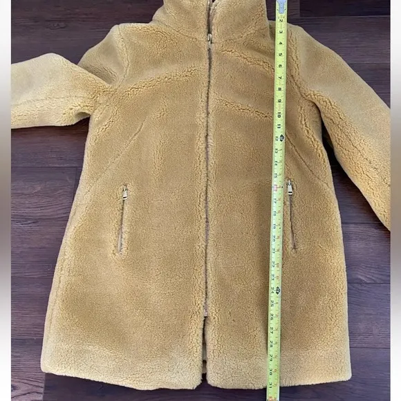 EUC Ann Taylor LOFT Gold Faux Fur Teddy Sherpa Coat🧥Women’s Size Small
