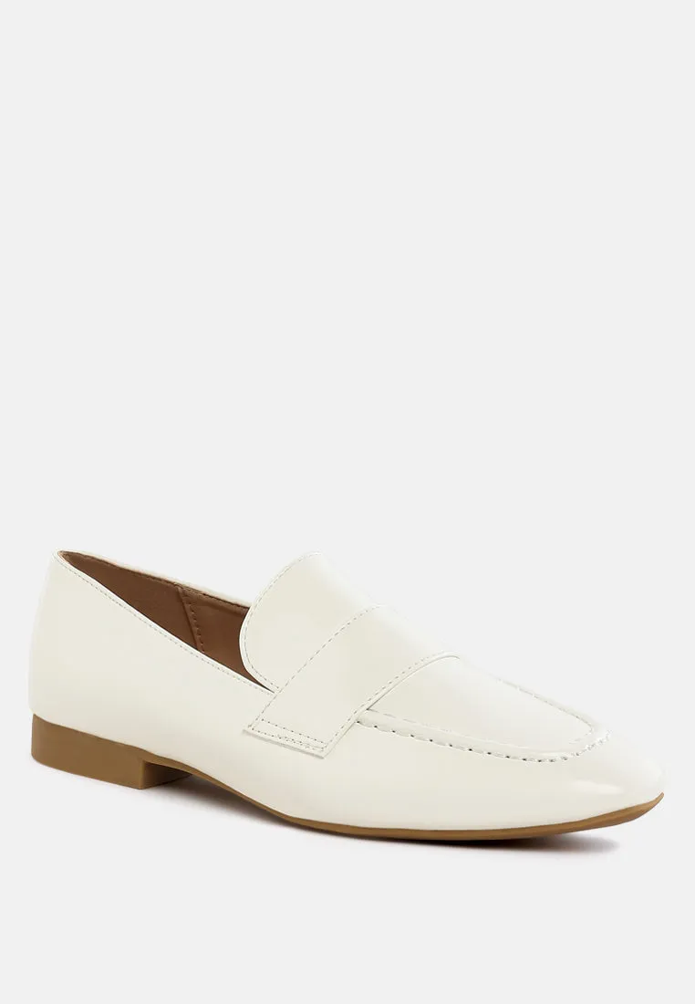 Flat Heel Loafers By RUW