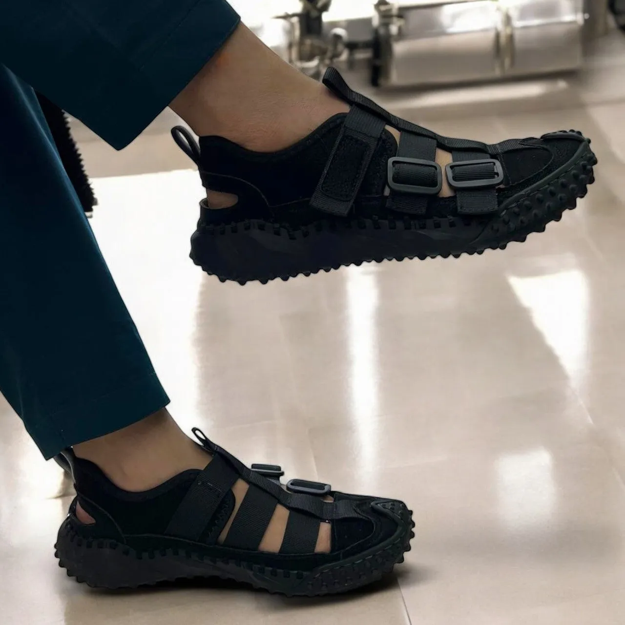 Hq6609 men sandal