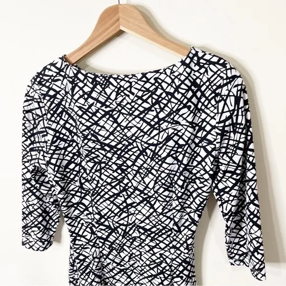 J. McLaughlin Black White Marble Print 3/4 Sleeves Ruched Sage Dress Small