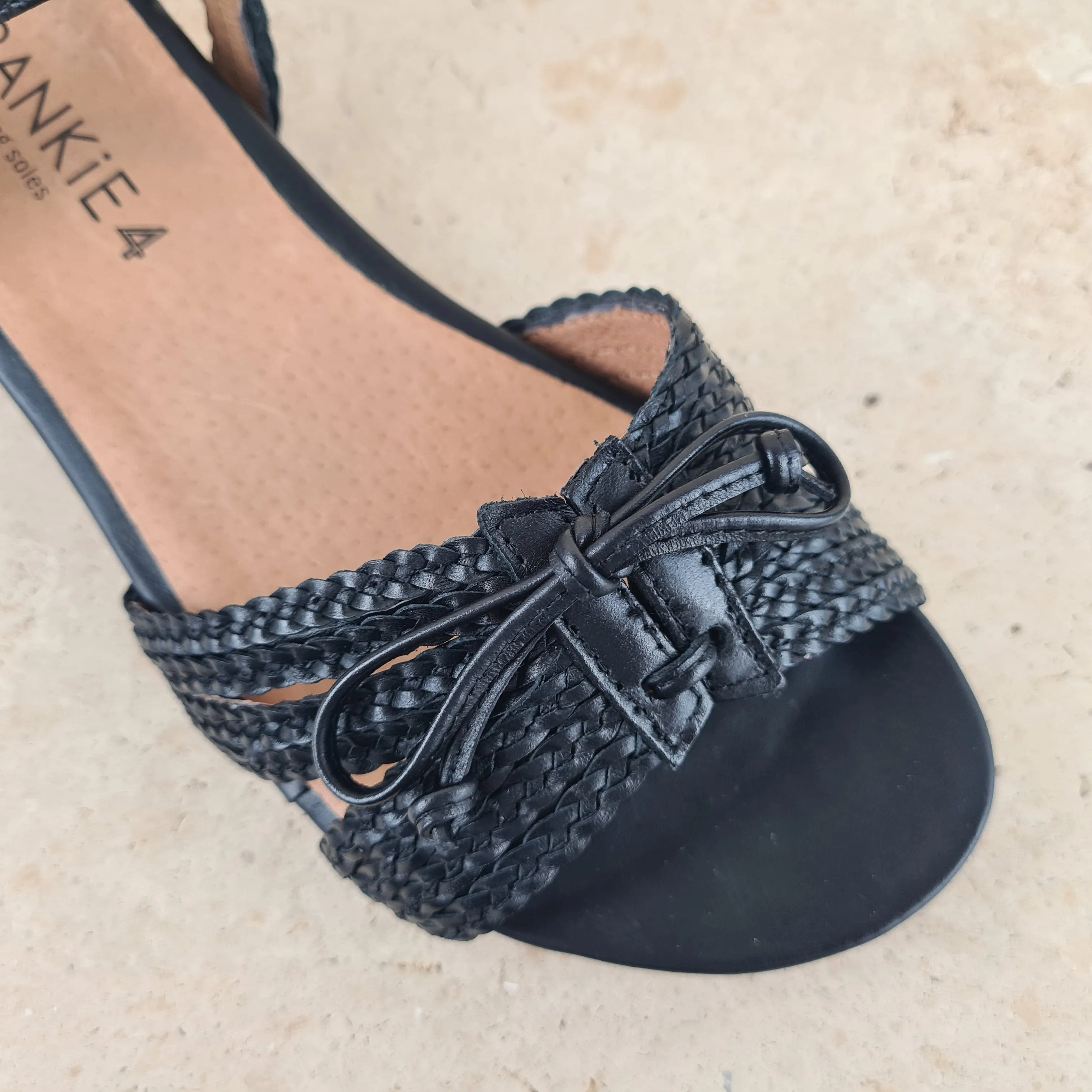 JAY II Black