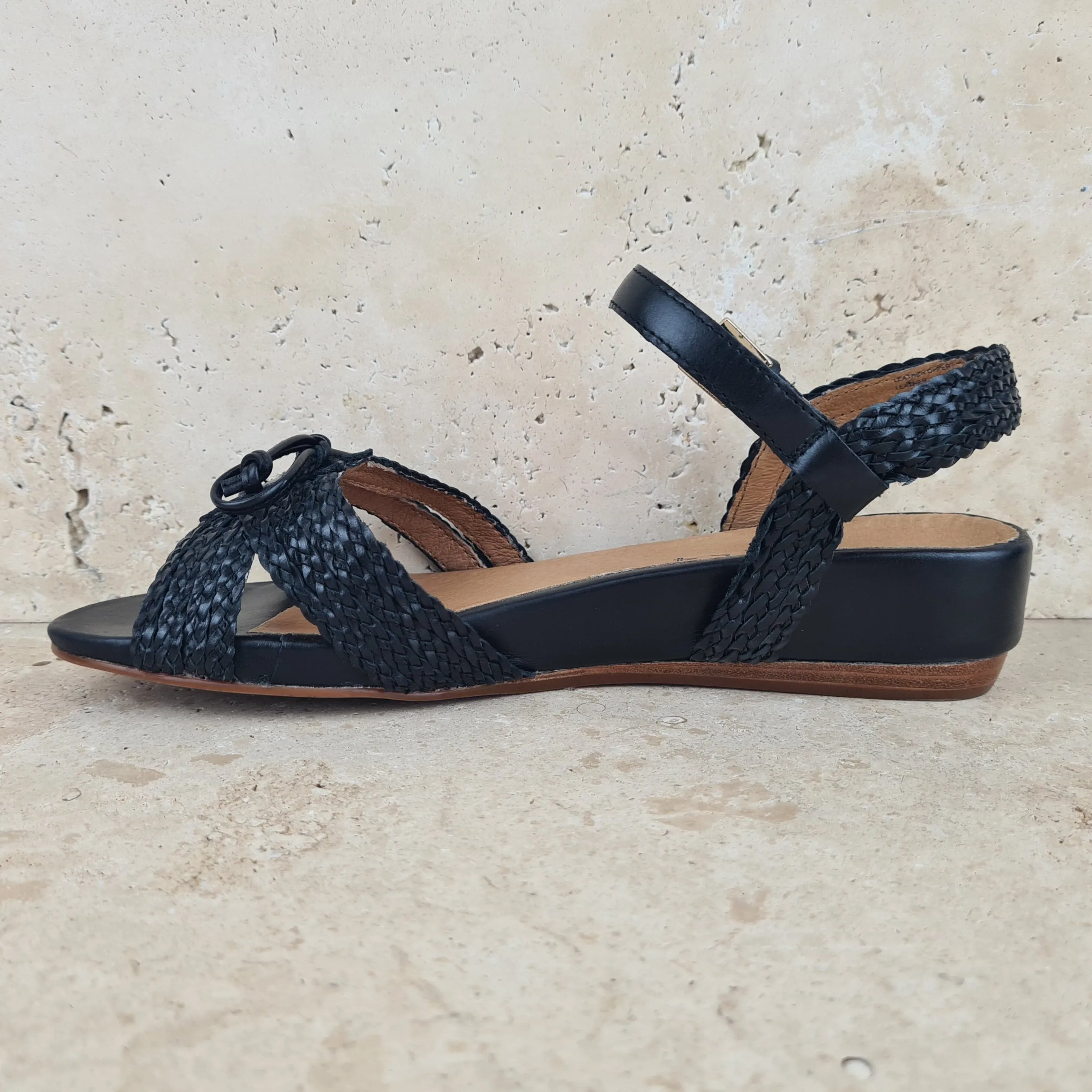 JAY II Black