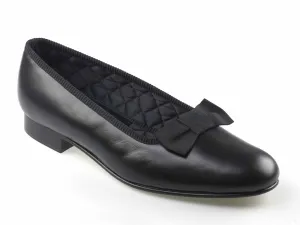 Leather Pumps / Opera Pumps
