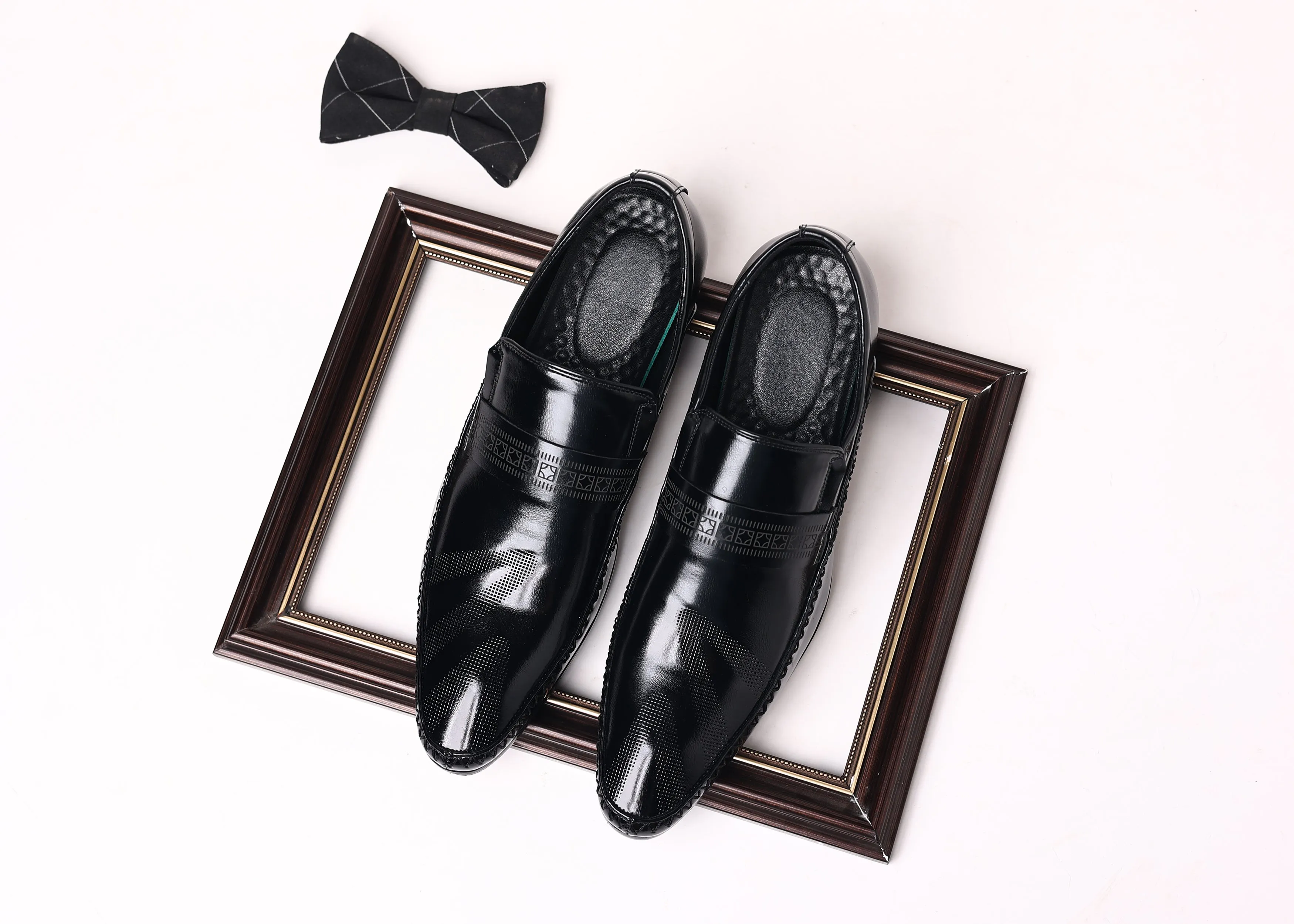 Men's Pointed Moc Toe Leather Shoes