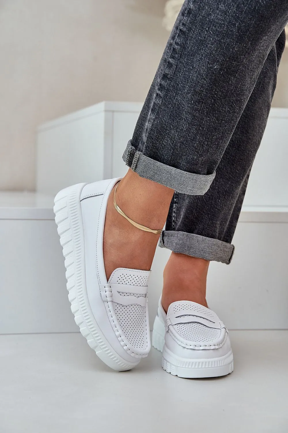 Mocassin Step in style