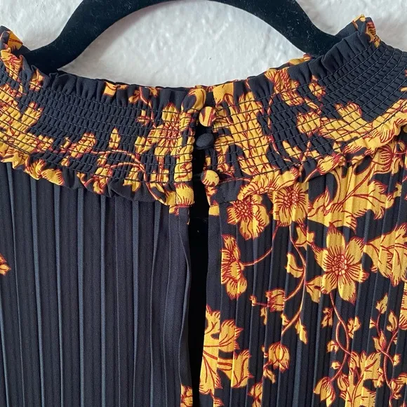 Nanette Lepore Floral Dress Size 14 Black Yellow Flower Pleated Office Work Midi