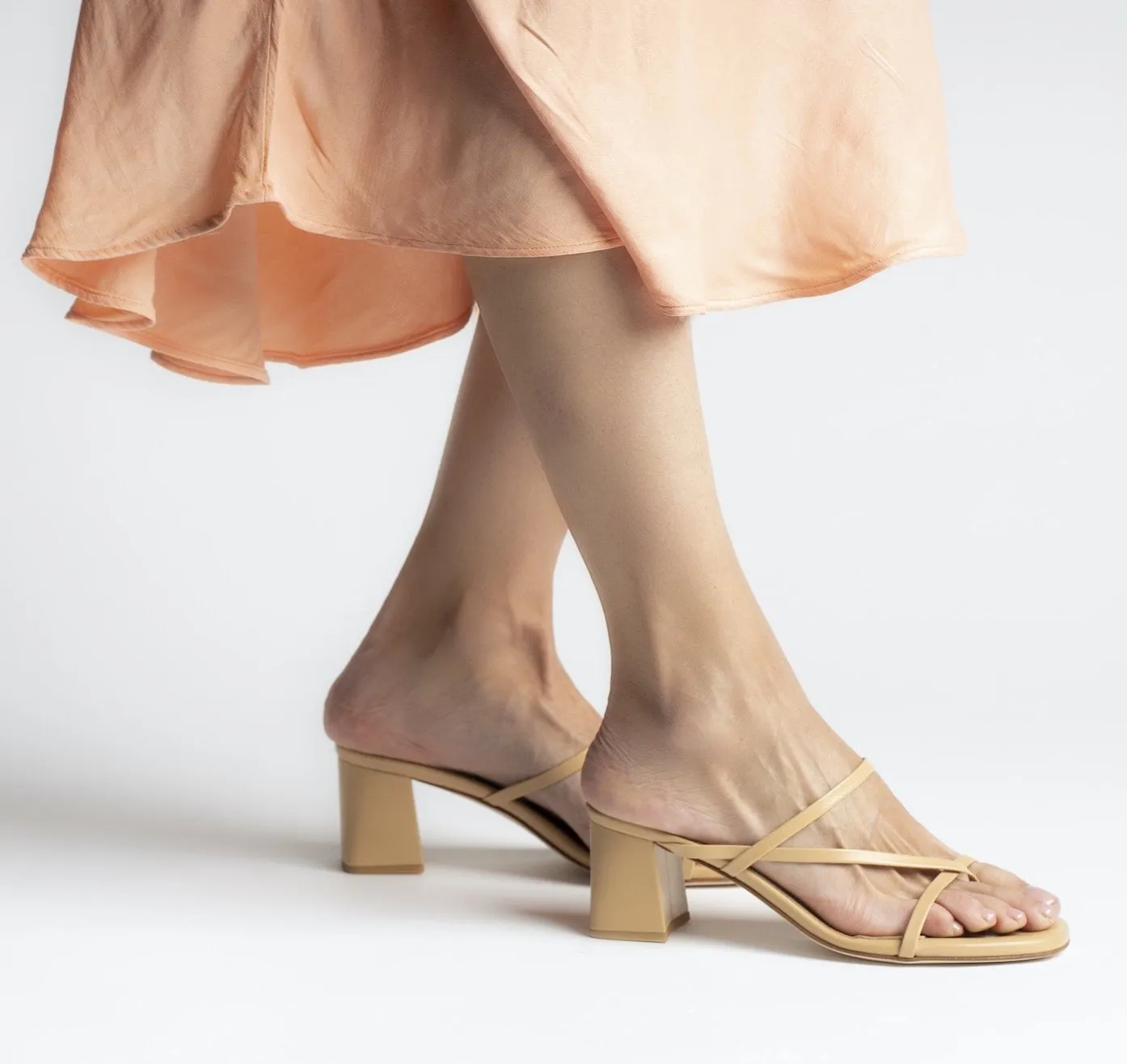 Nature Nude Leather Sandals