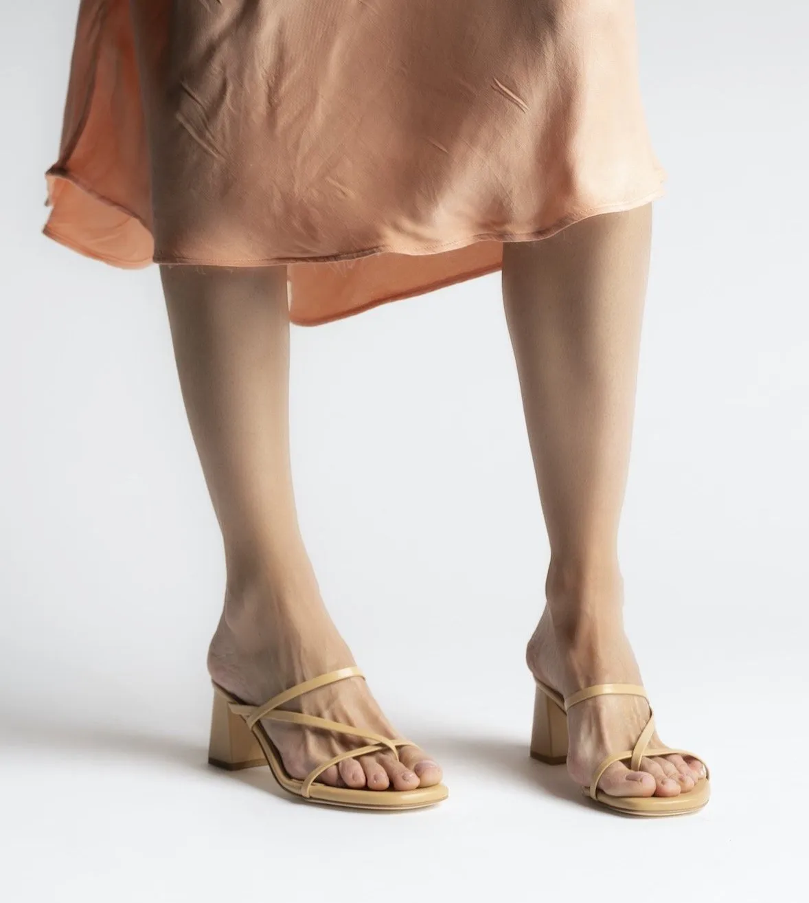 Nature Nude Leather Sandals