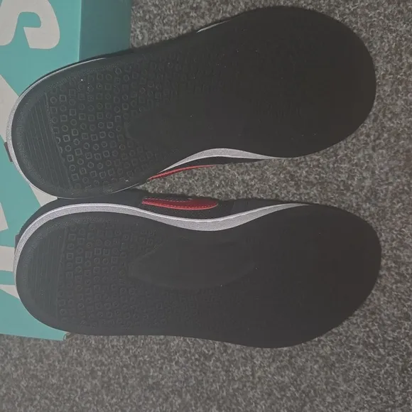 New Nike SB  Alleyoop sizes 11.5,12 and 13