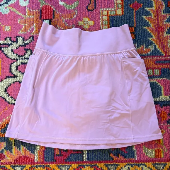 NWOT ATHLETA SALUTATION STASH HIGHRISE SKORT