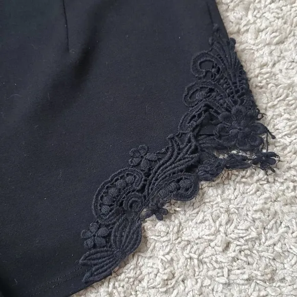 (P) Pies and needles Women short  lightweight casual black sz M