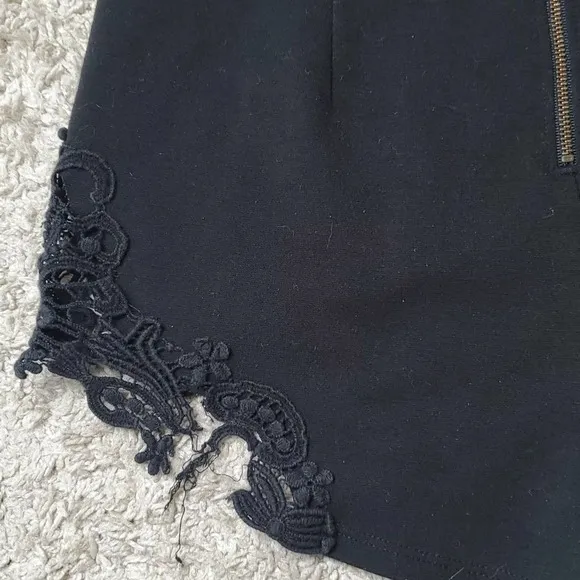 (P) Pies and needles Women short  lightweight casual black sz M