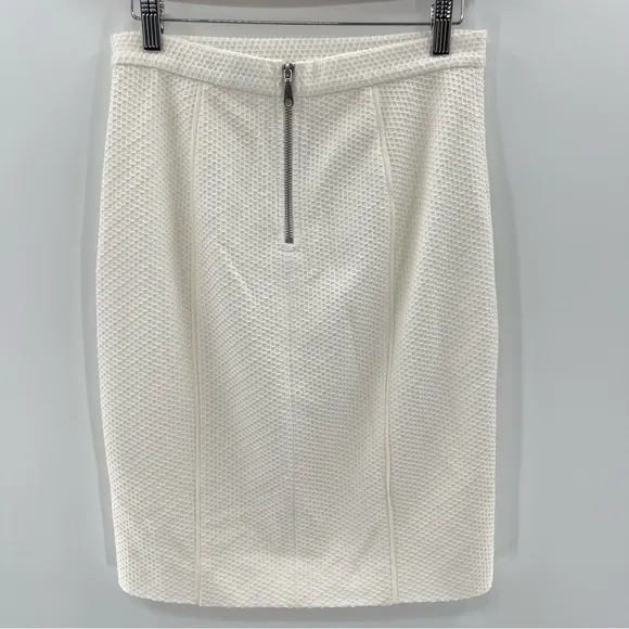 Rebecca Minkoff Della White Textured Preppy Business Casual Elegant Skirt Size 6