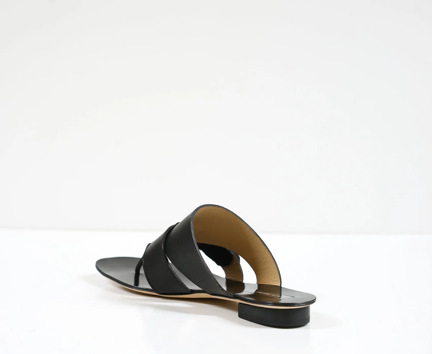 Reed Krakoff Women's Black Leather Thong W0011