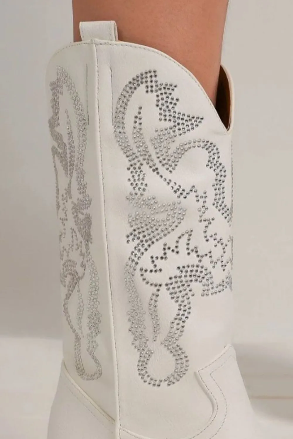 Rhinestone Detail Point Toe Western Boots