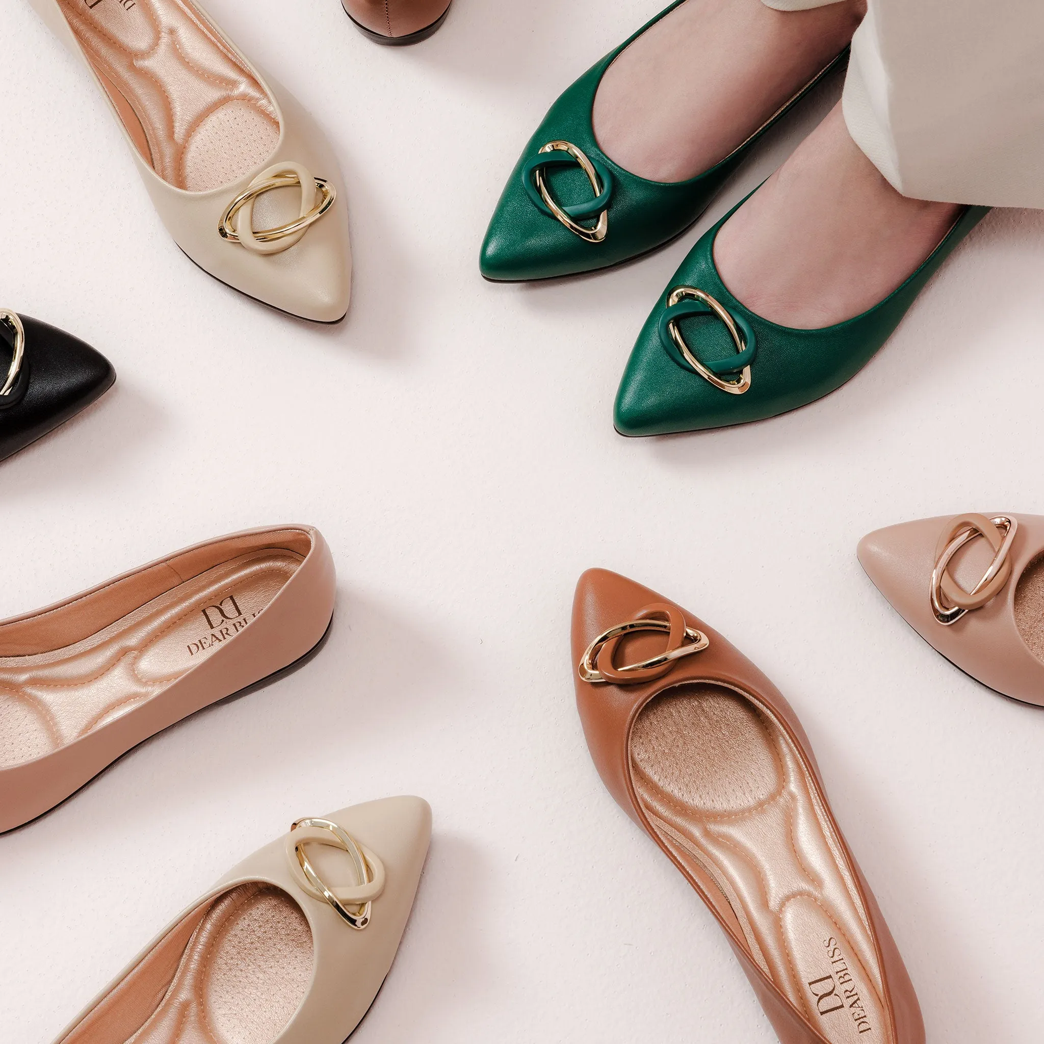 Rosa Adventura Pointed Toe Flats