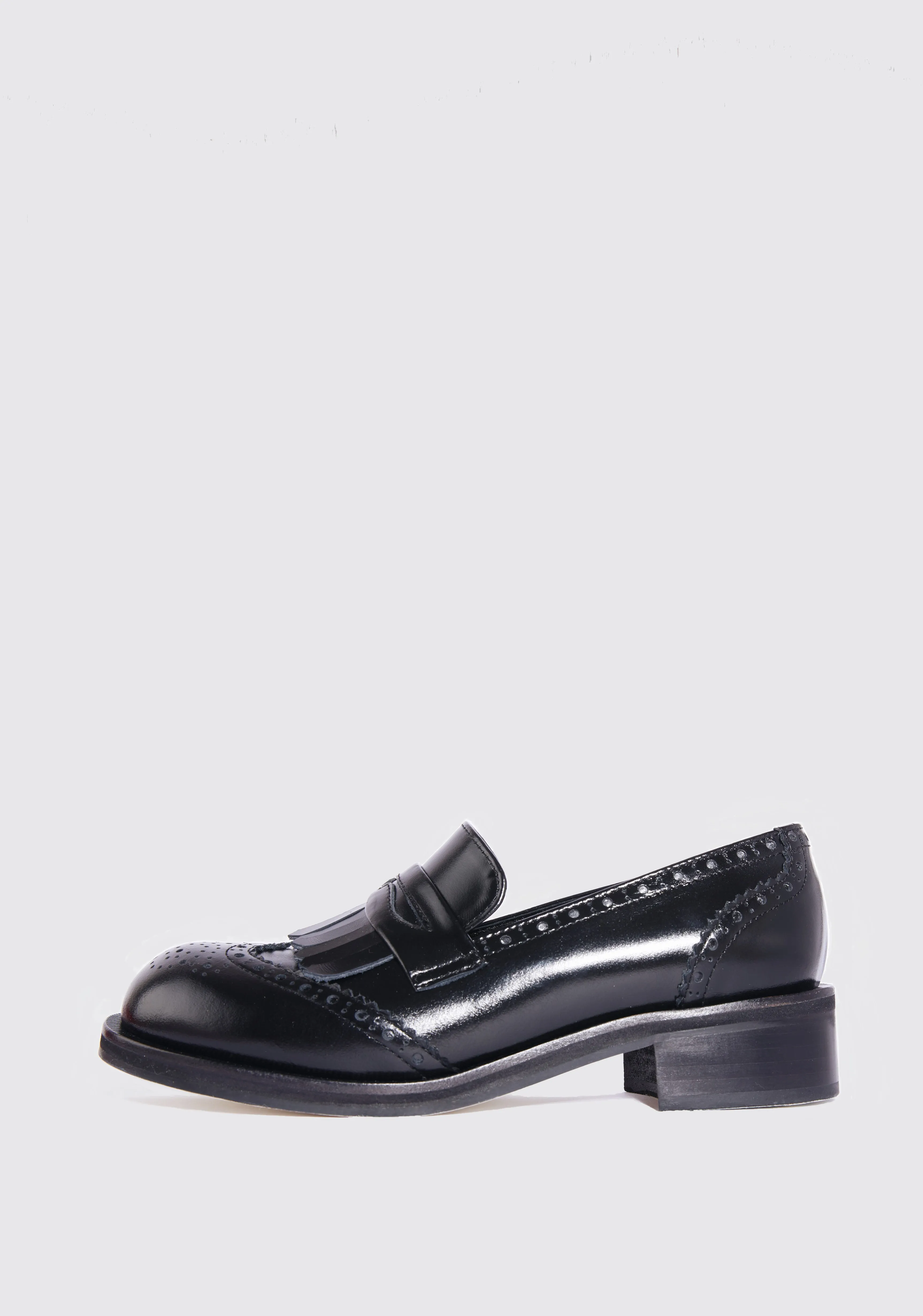 Rouen Classic Round-Toe Loafers : Black