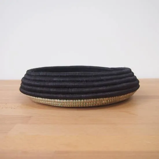 Shallow Fruit Bowl: Black