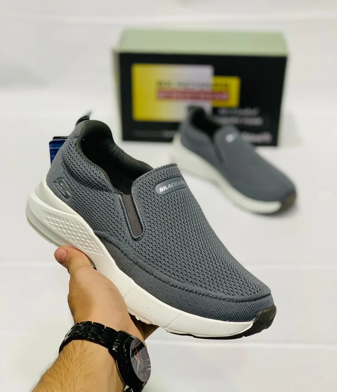 Sketchers - Relaxed Fit Slade Royce Slip-On