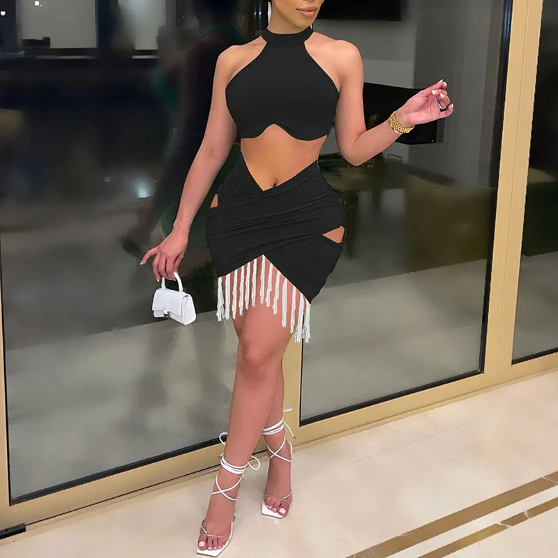 Solid Sleeveless Crop Top & Tassel Design Skirt Set