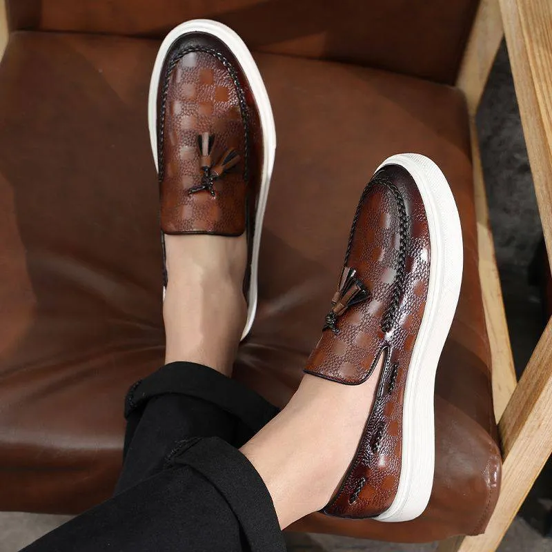 Step into Style with British Korean Tassel Casual Versatile Sneakers