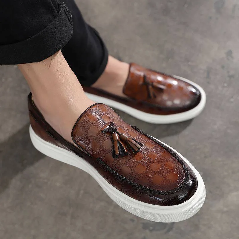 Step into Style with British Korean Tassel Casual Versatile Sneakers