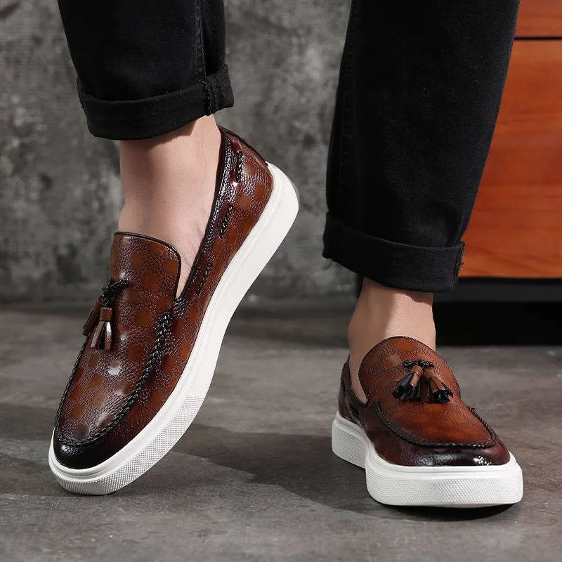 Step into Style with British Korean Tassel Casual Versatile Sneakers