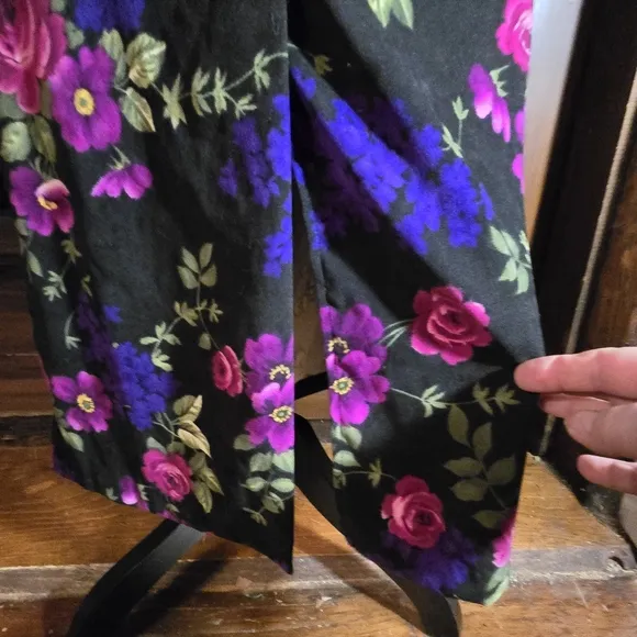 Striking Multicolored pencil maxi skirt, perfect for casual wear