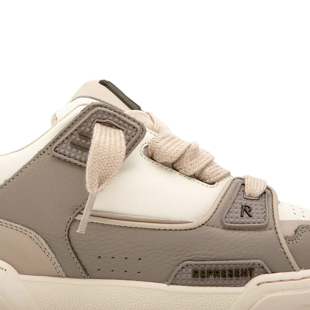 Studio Sneaker