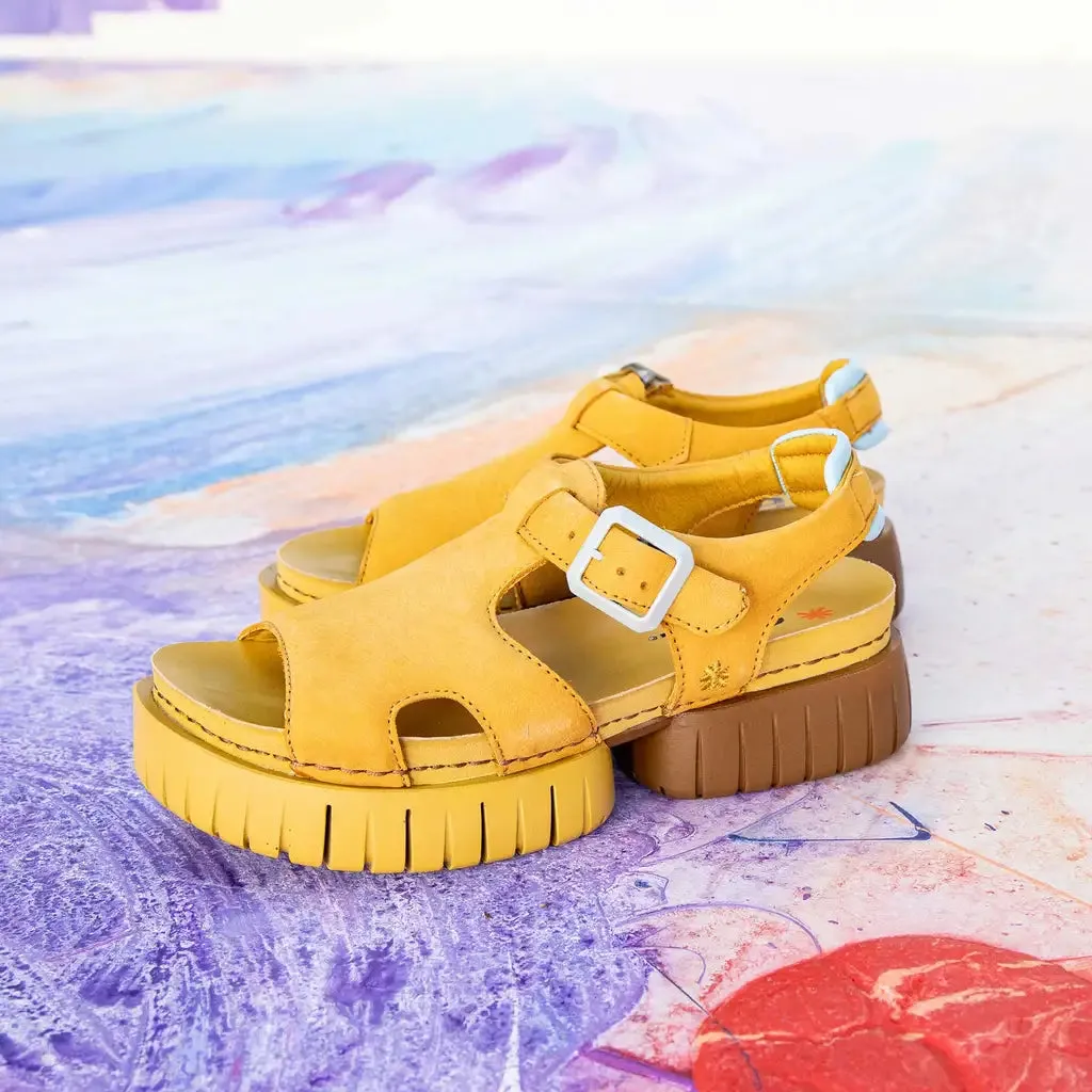THE ART COMPANY 1882 TSTRAP HONEY NUBUCK SANDALS