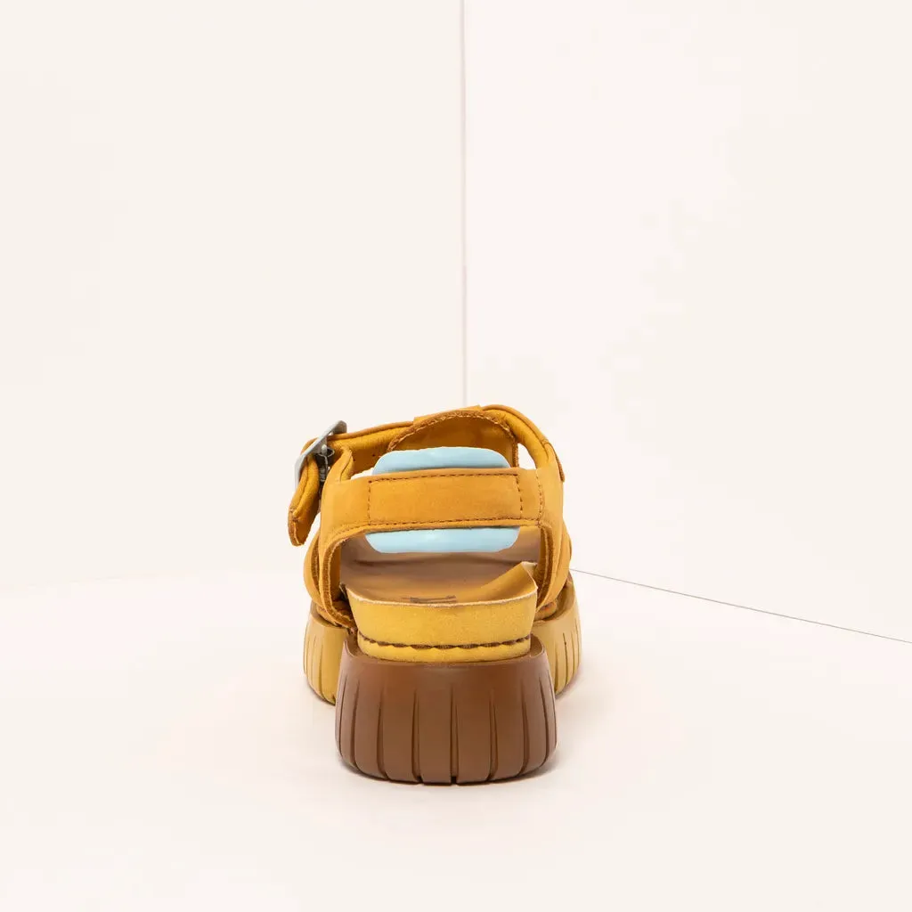 THE ART COMPANY 1882 TSTRAP HONEY NUBUCK SANDALS