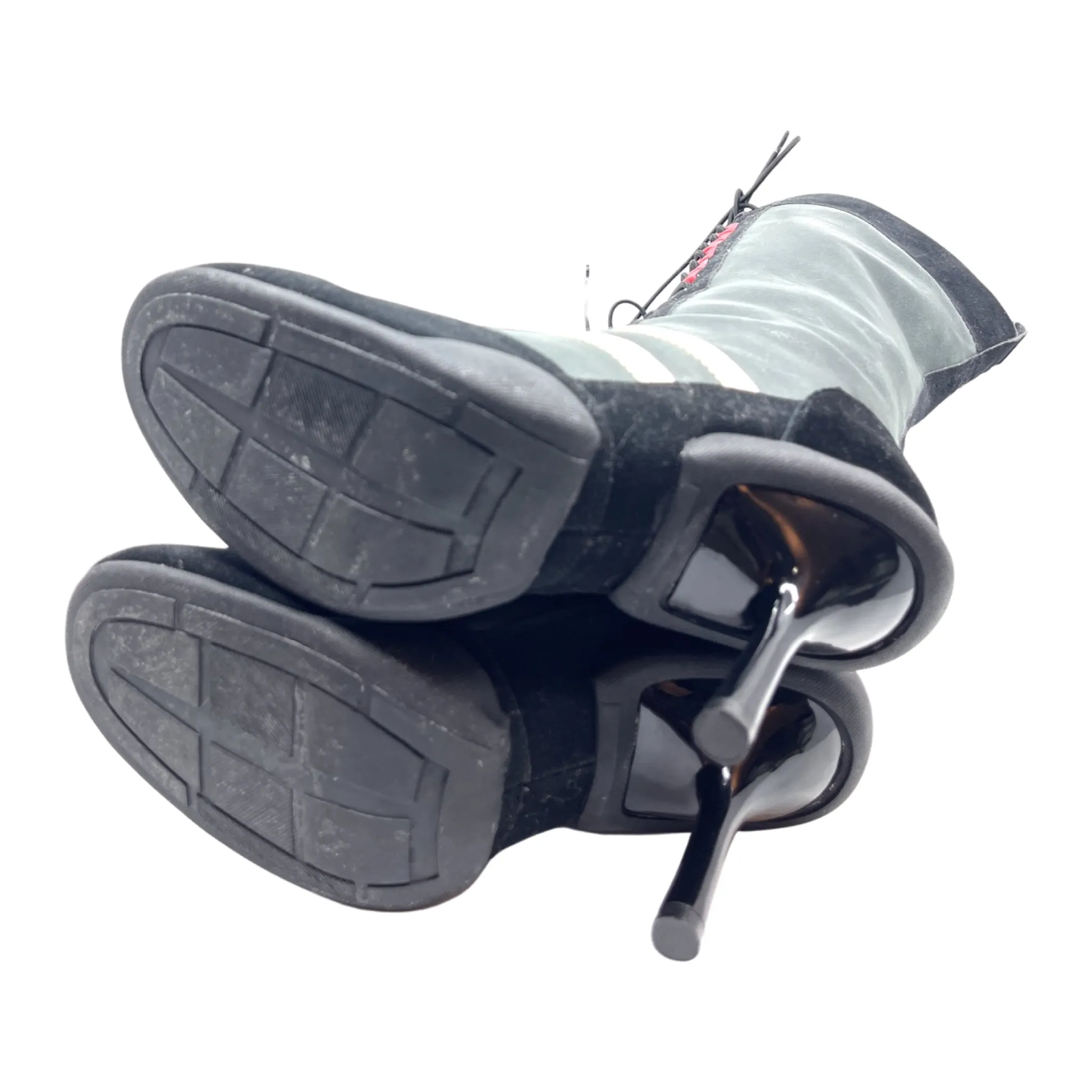 Vintage boxing heel boots