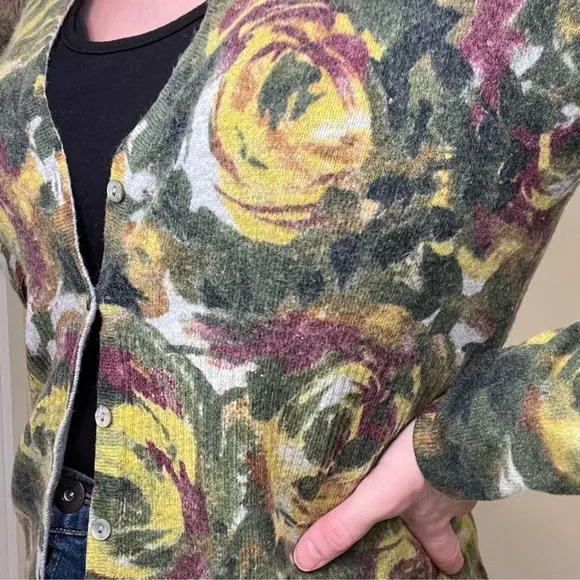 VINTAGE Lambs Wool &amp; Angora Floral Print Cardigan, Khaki &amp; Olive Green Plum Gold
