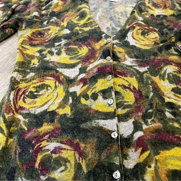VINTAGE Lambs Wool &amp; Angora Floral Print Cardigan, Khaki &amp; Olive Green Plum Gold