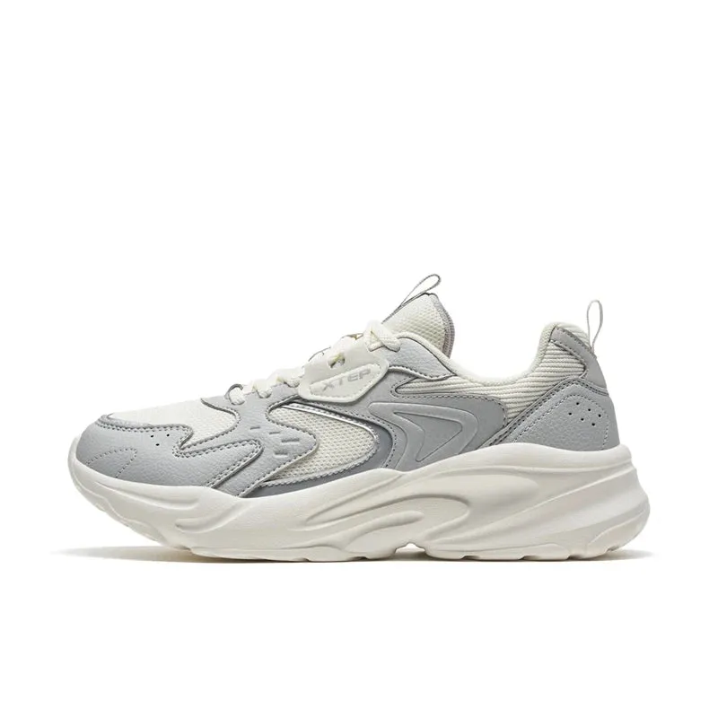 Xtep Vintage Leisure Sports Female Sneakers